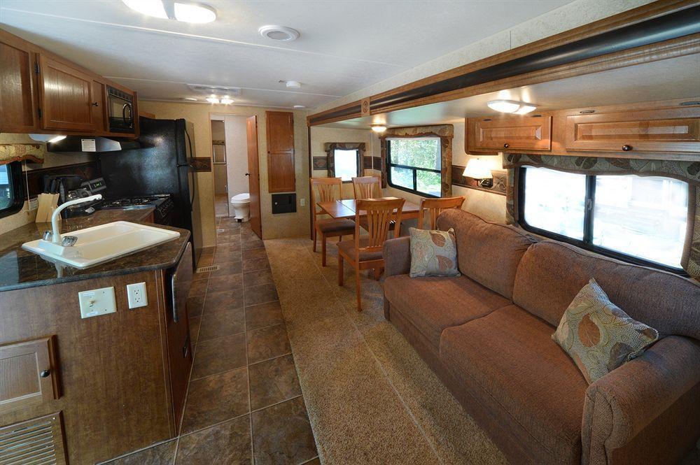 Lake George Escape - Campground Warrensburg Eksteriør bilde