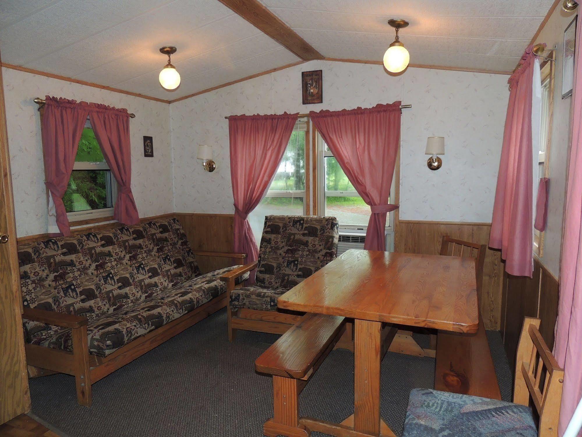 Lake George Escape - Campground Warrensburg Eksteriør bilde