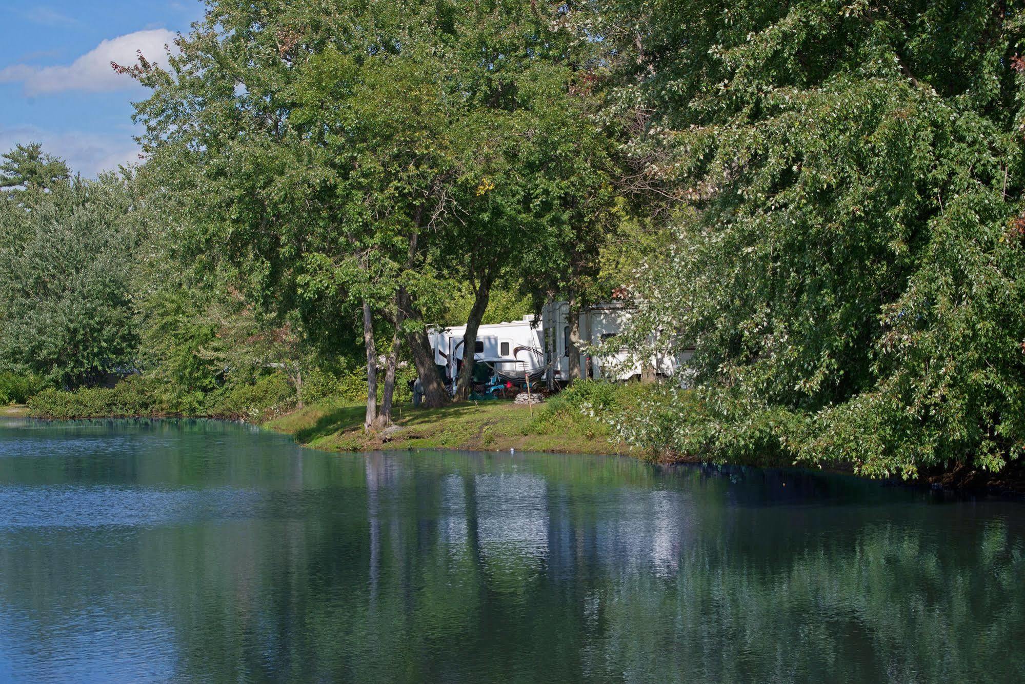 Lake George Escape - Campground Warrensburg Eksteriør bilde