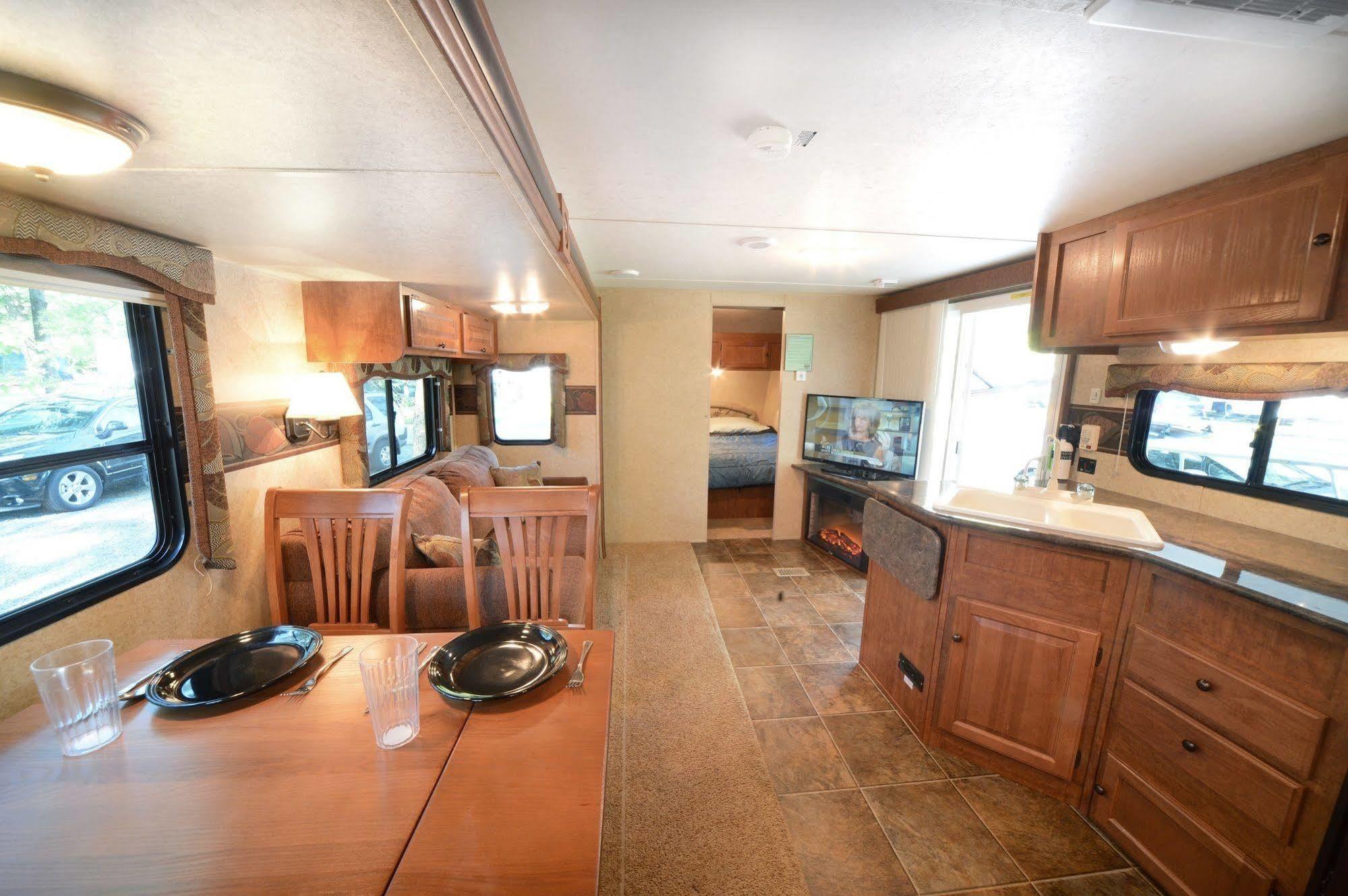 Lake George Escape - Campground Warrensburg Eksteriør bilde