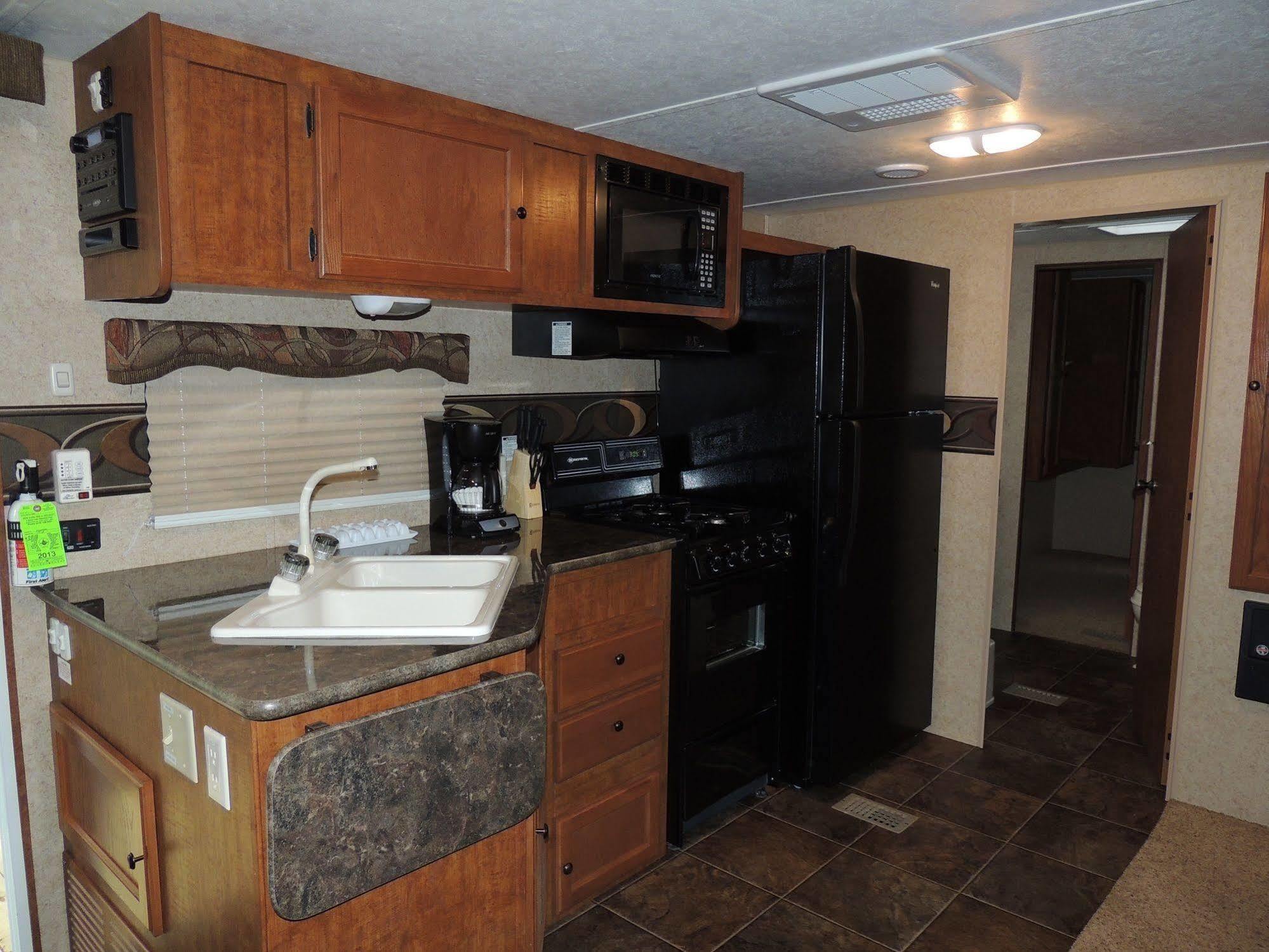 Lake George Escape - Campground Warrensburg Eksteriør bilde