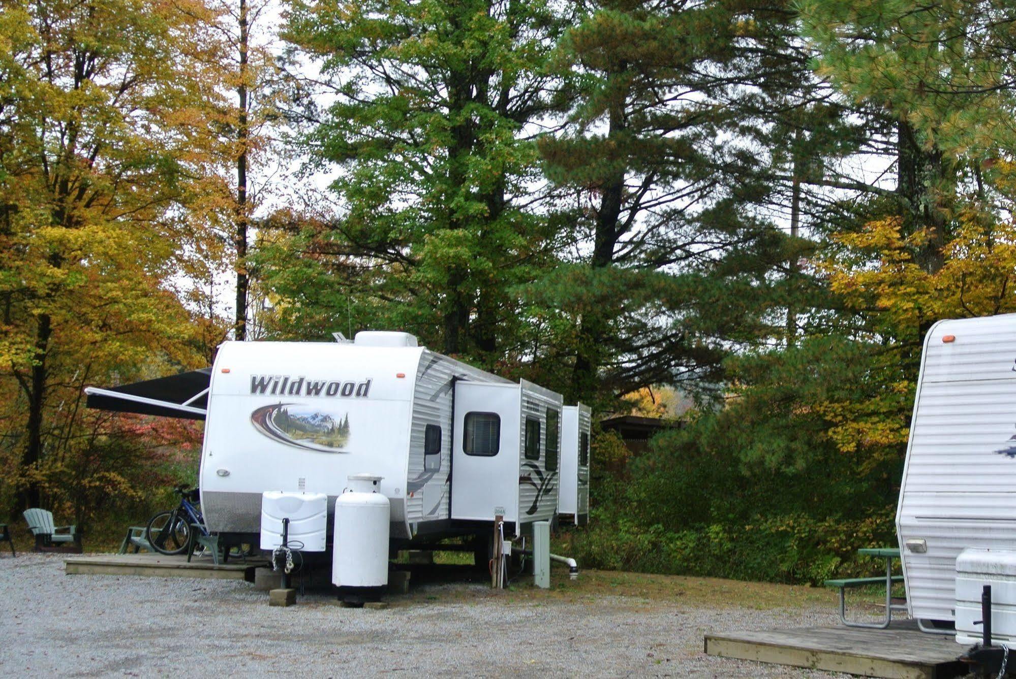 Lake George Escape - Campground Warrensburg Eksteriør bilde